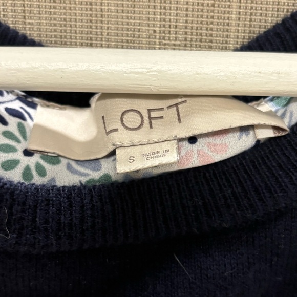 Loft Navy Sleeveless Top - Small - Picture 2 of 4